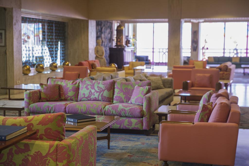 Hotel Al Bustan Beit Mery Bagian luar foto