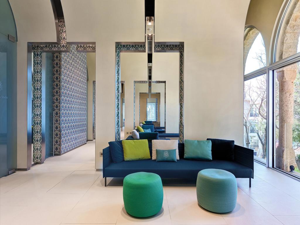 Hotel Al Bustan Beit Mery Bagian luar foto