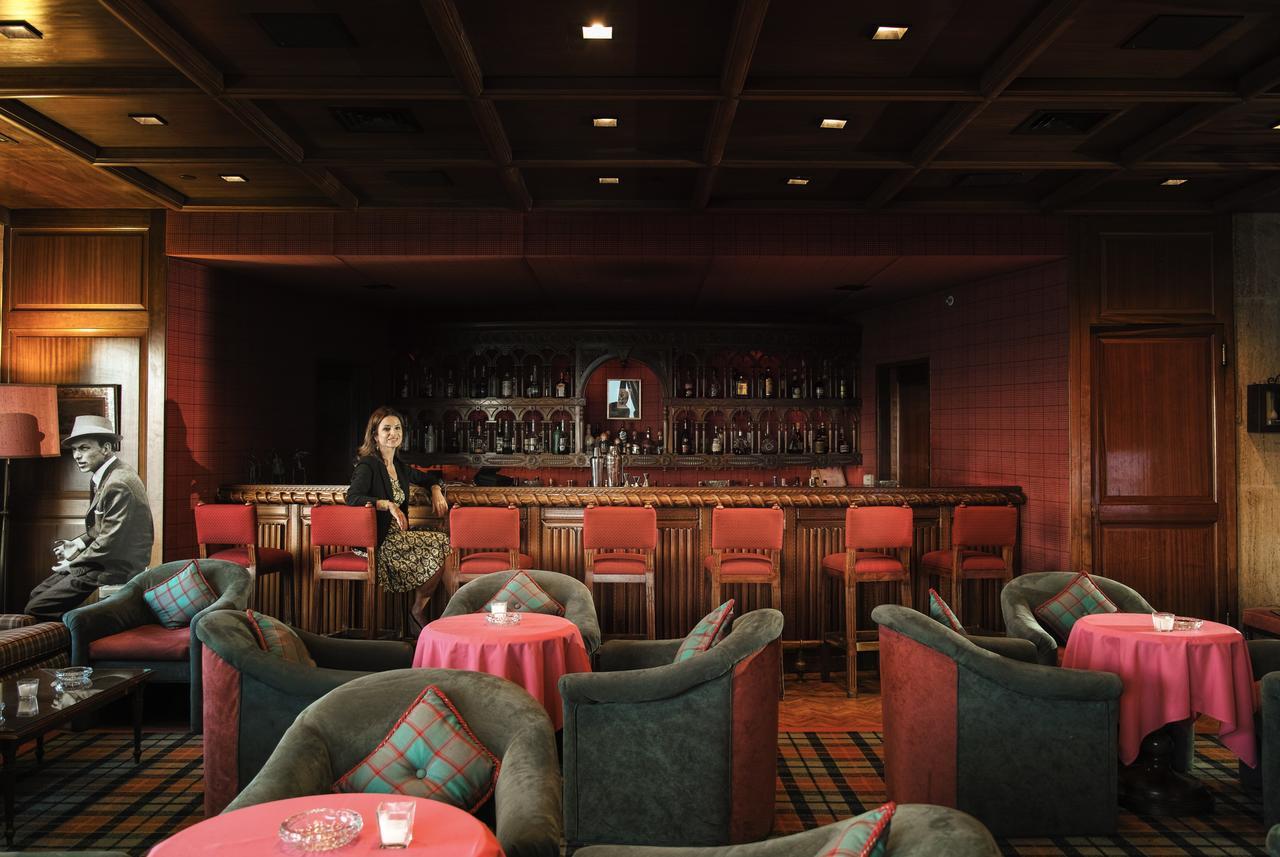 Hotel Al Bustan Beit Mery Bagian luar foto