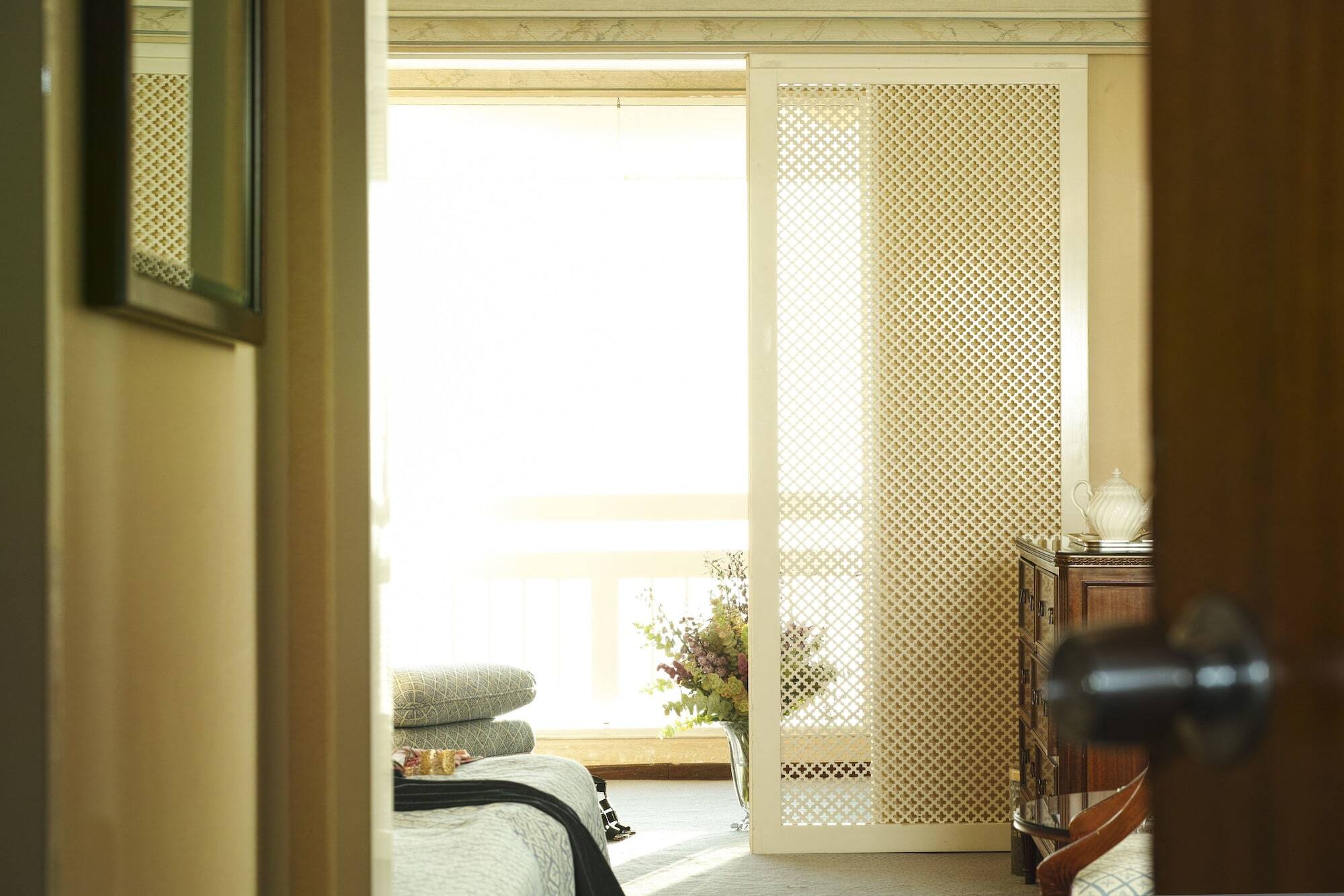 Hotel Al Bustan Beit Mery Bagian luar foto